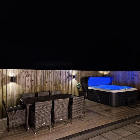 No 1 The Paddock - Spacious Holiday Home With A Hot Tub Буде Экстерьер фото