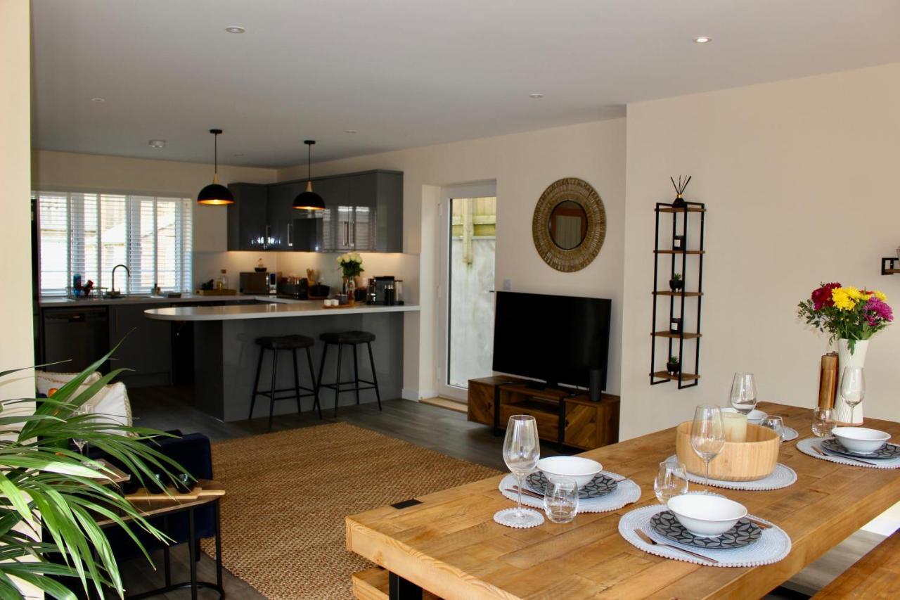 No 1 The Paddock - Spacious Holiday Home With A Hot Tub Буде Экстерьер фото