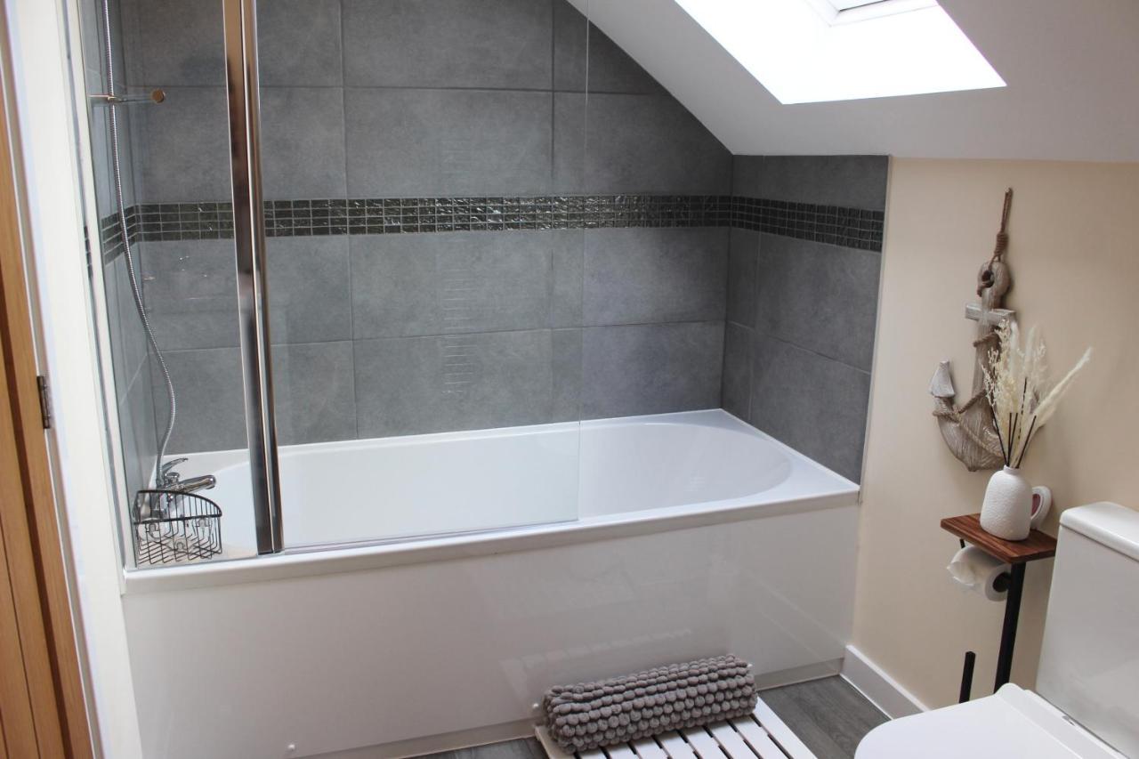 No 1 The Paddock - Spacious Holiday Home With A Hot Tub Буде Экстерьер фото
