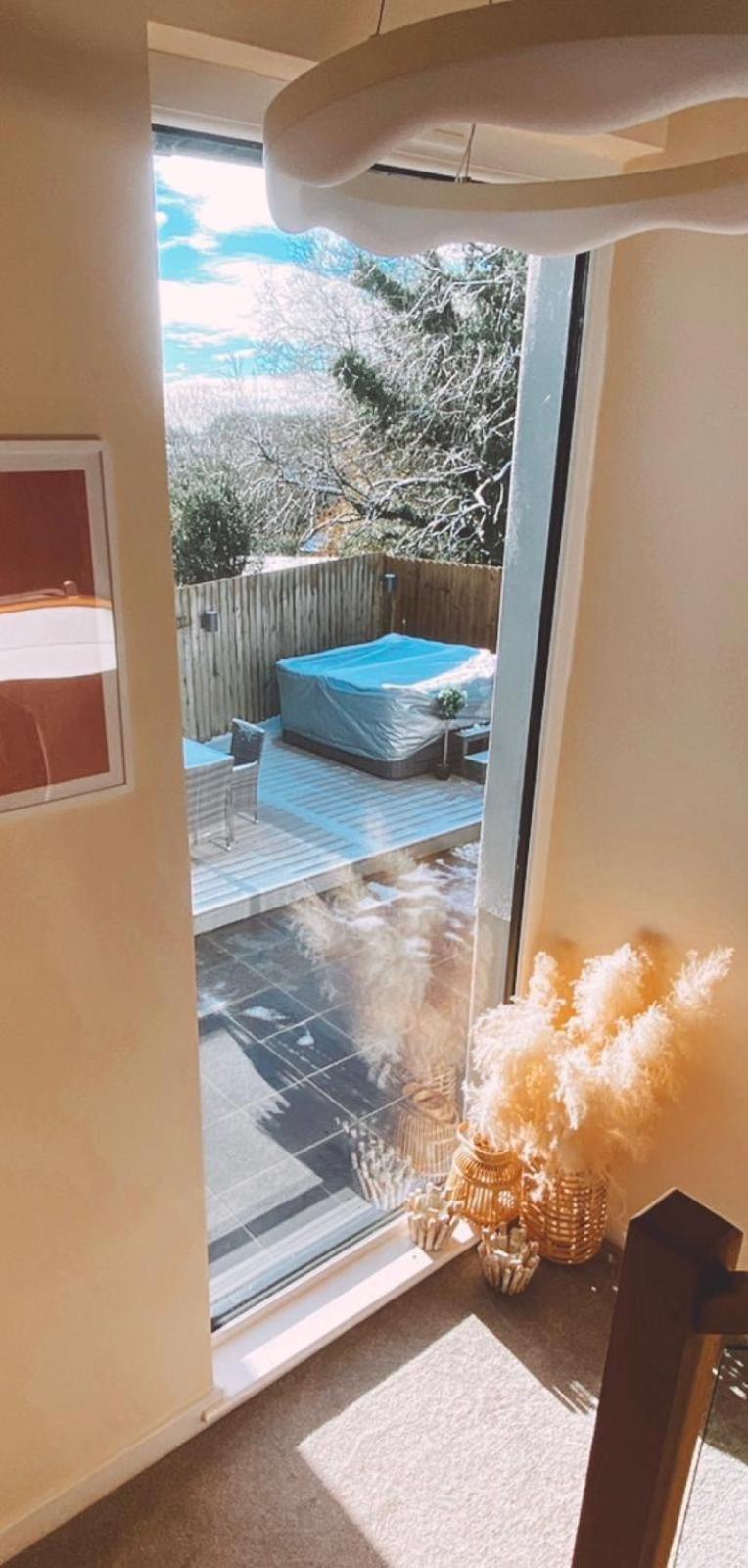 No 1 The Paddock - Spacious Holiday Home With A Hot Tub Буде Экстерьер фото